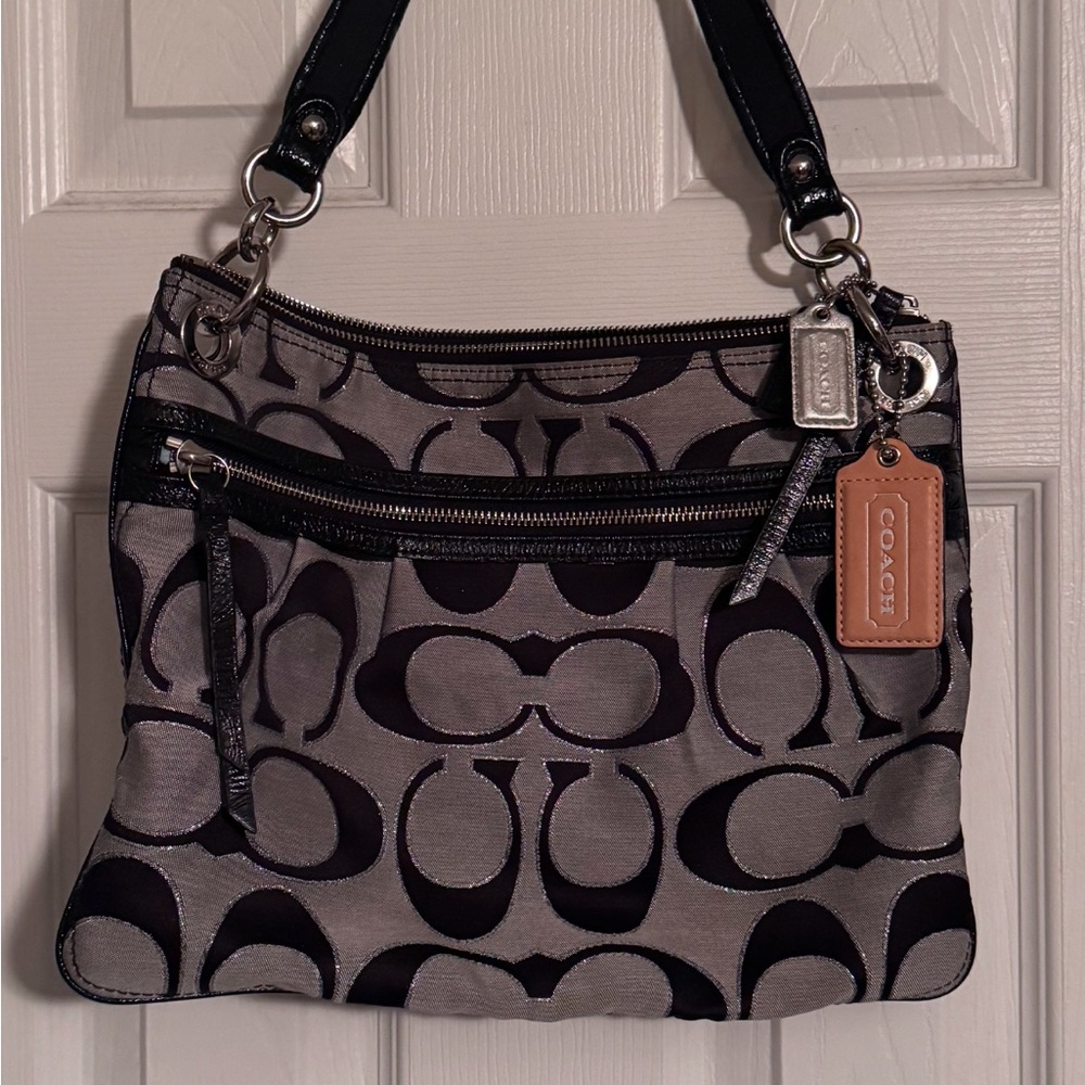 Coach Black and Gray Shoulder Bag with Signature Pattern - Picture 2 of 10